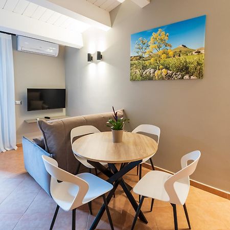 Arcolobello B&B Aparthotel コラート エクステリア 写真